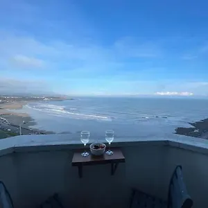 Spectacular 2 Bedroom Balcony Sea View Flat , Scarborough United Kingdom